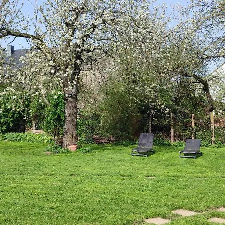 Landhof - Tierische Auszeit In Unseren Gemuetlichen Daire Lieg