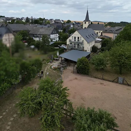 Landhof - Tierische Auszeit In Unseren Gemuetlichen 아파트