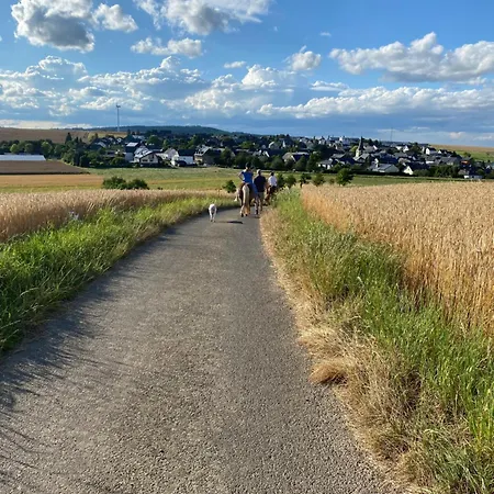 Daire Landhof - Tierische Auszeit In Unseren Gemuetlichen *