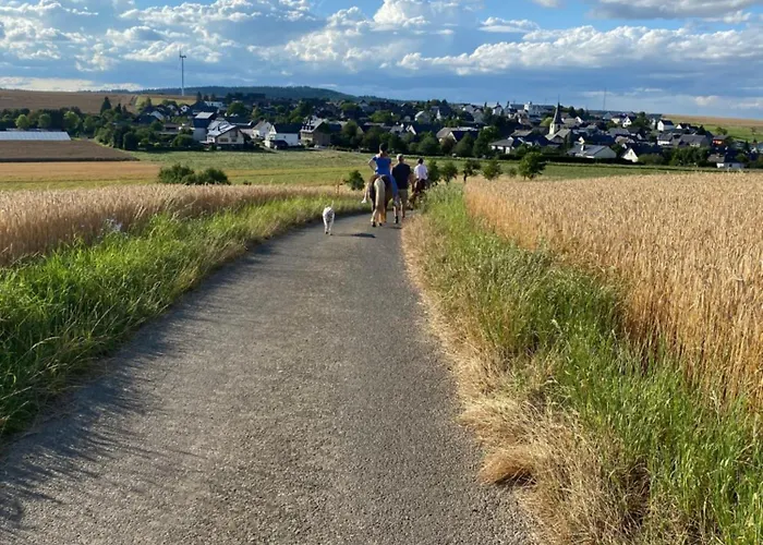 Apartament Landhof - Tierische Auszeit In Unseren Gemuetlichen *
