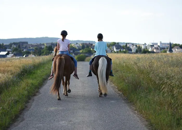 Landhof - Tierische Auszeit In Unseren Gemuetlichen Apartament Lieg