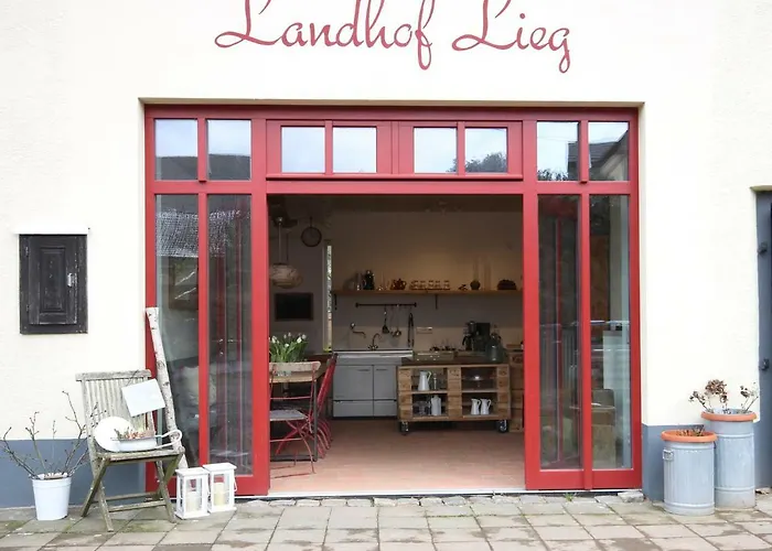 Landhof - Tierische Auszeit In Unseren Gemuetlichen